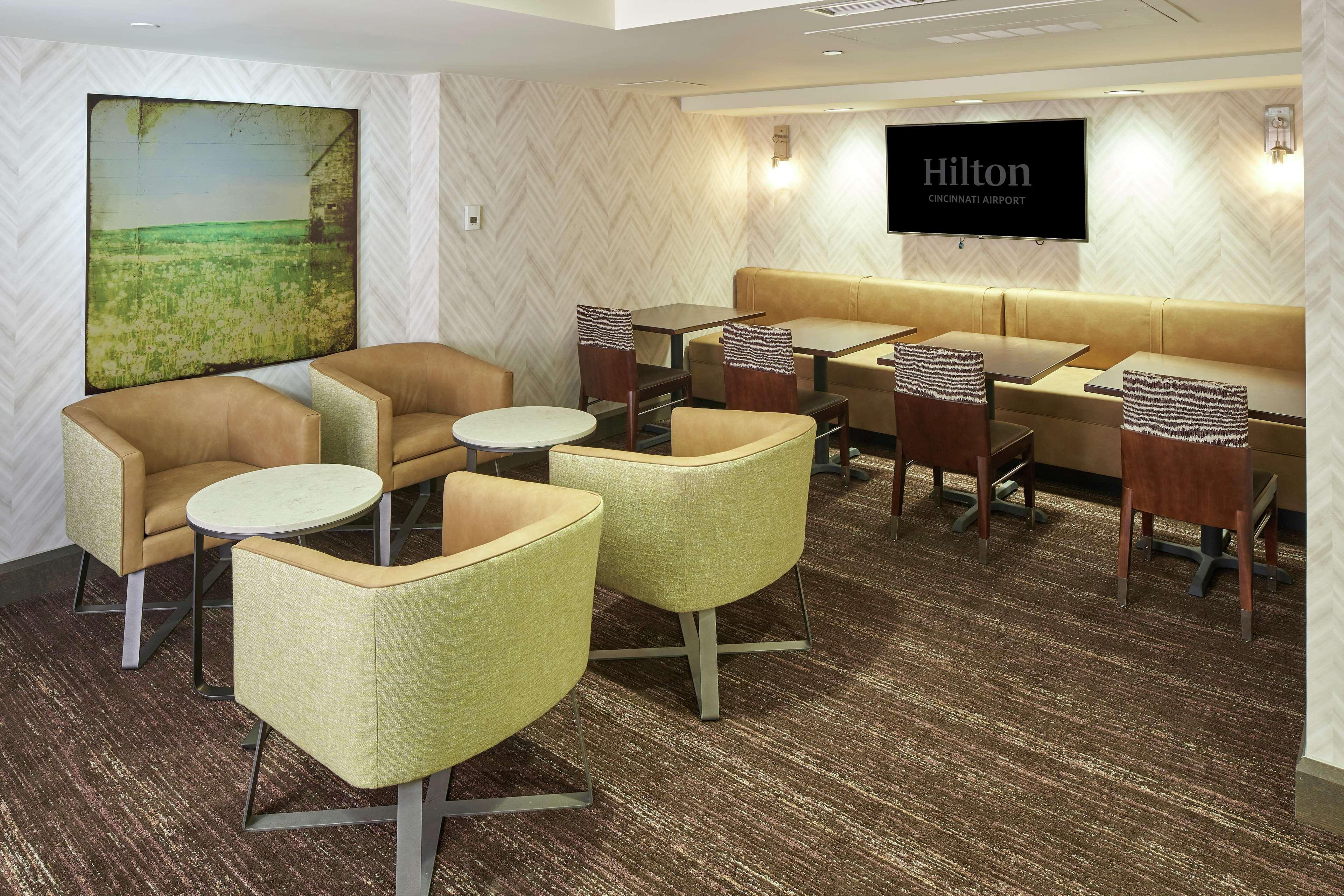 Hilton Cincinnati Airport Florence Exterior photo