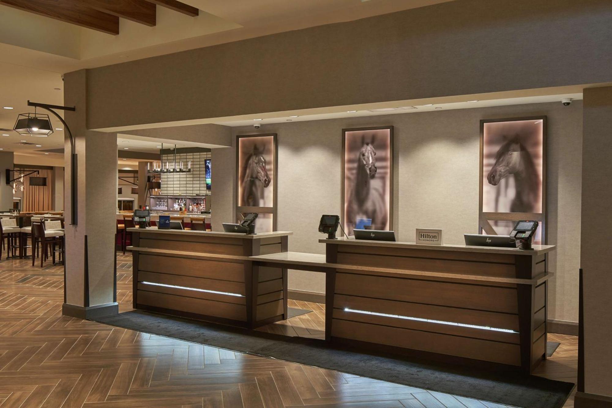 Hilton Cincinnati Airport Florence Exterior photo
