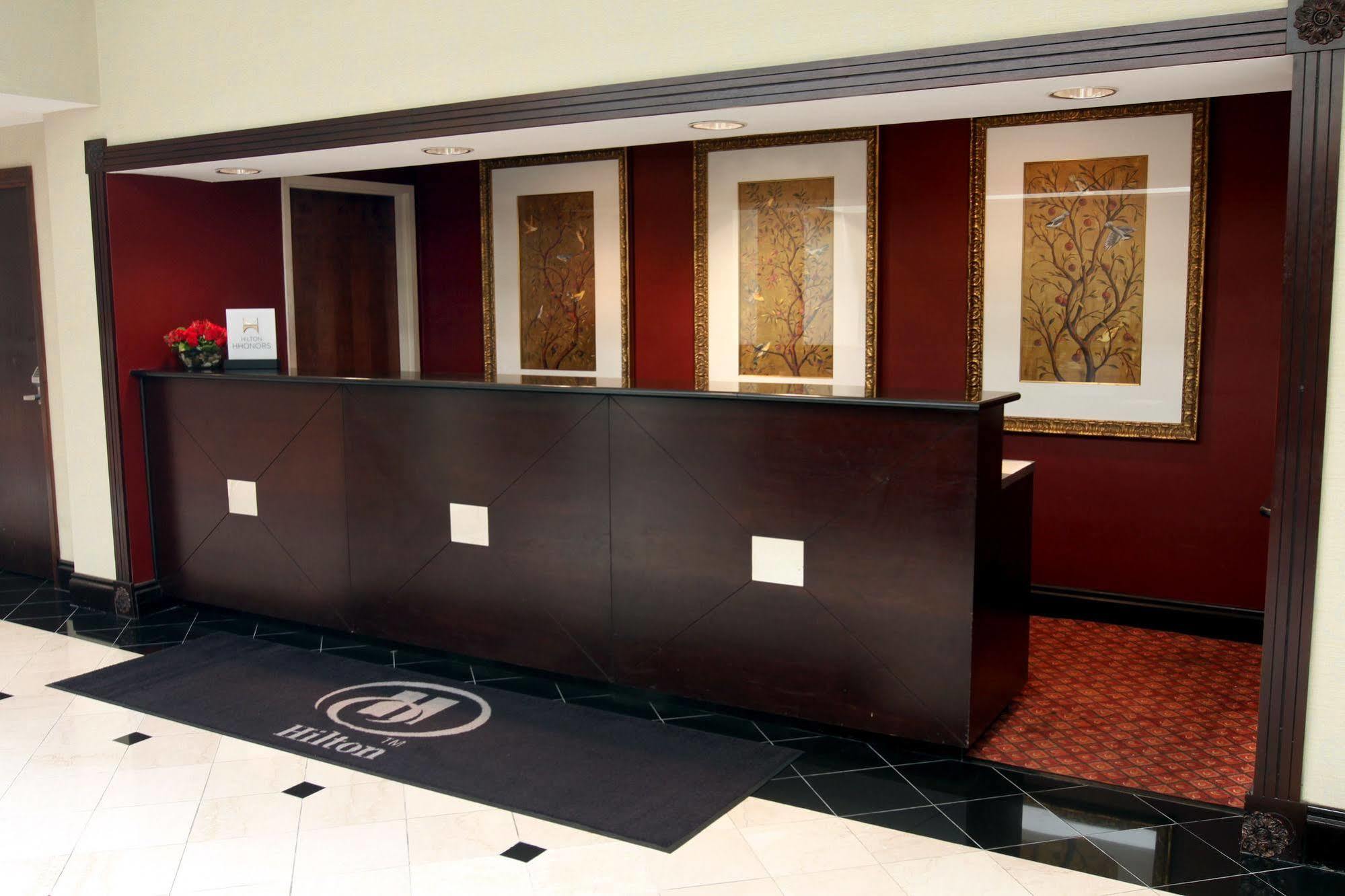 Hilton Cincinnati Airport Florence Exterior photo